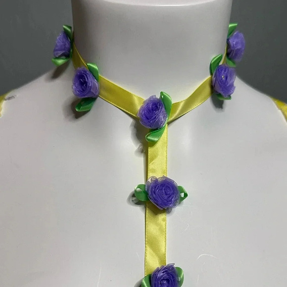 Fashion Nova lace and floral lingerie - OS - Queen - Picture 4 of 7